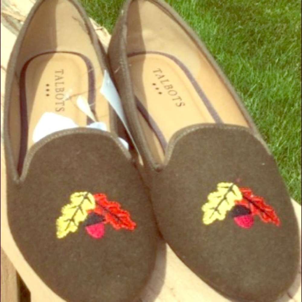Talbots Olive Green Flat Size 9 NWT
